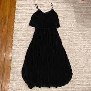 Zara Elegant Black Maxi Pleated Dress